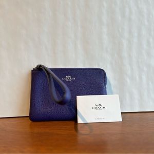 Beautiful Purple Coach Corner Zip Wristlet